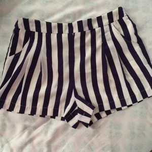 F21 striped shorts